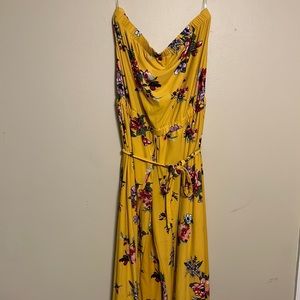 Eye candy- yellow dress with flowers. 1X